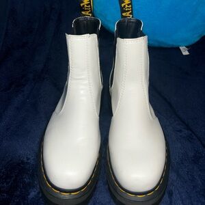 Dr Martin Chelsea boots white size 9